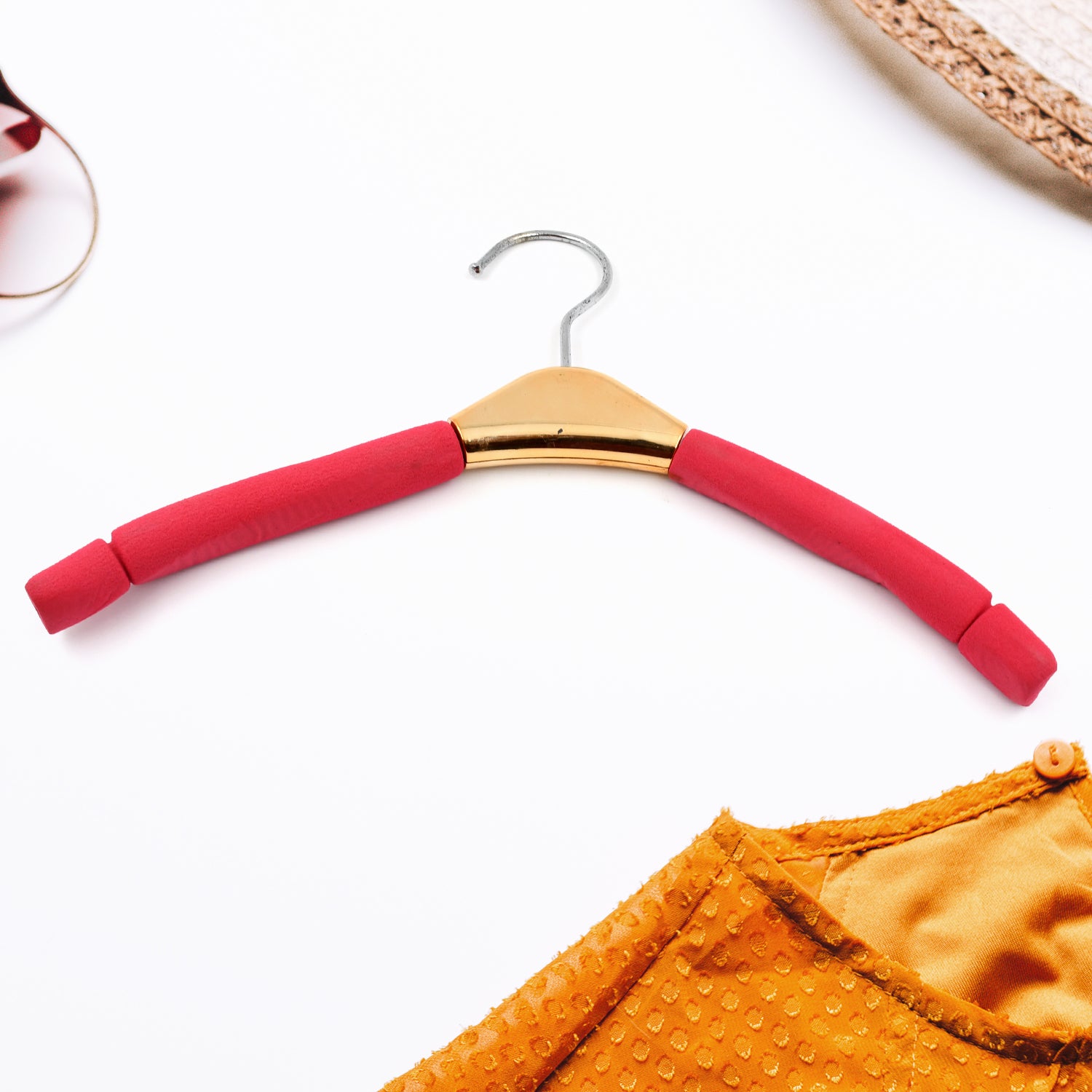 Solid Sponge Non-Slip Clothes Hanger – No-Trace, Heavy-Duty & Stylish Closet Organizer (1 Pc / Mix Color)