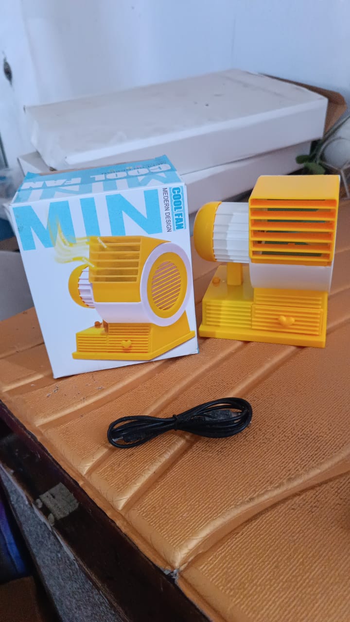 Mini Dual-Blade USB Table Fan – Portable & Powerful Cooling