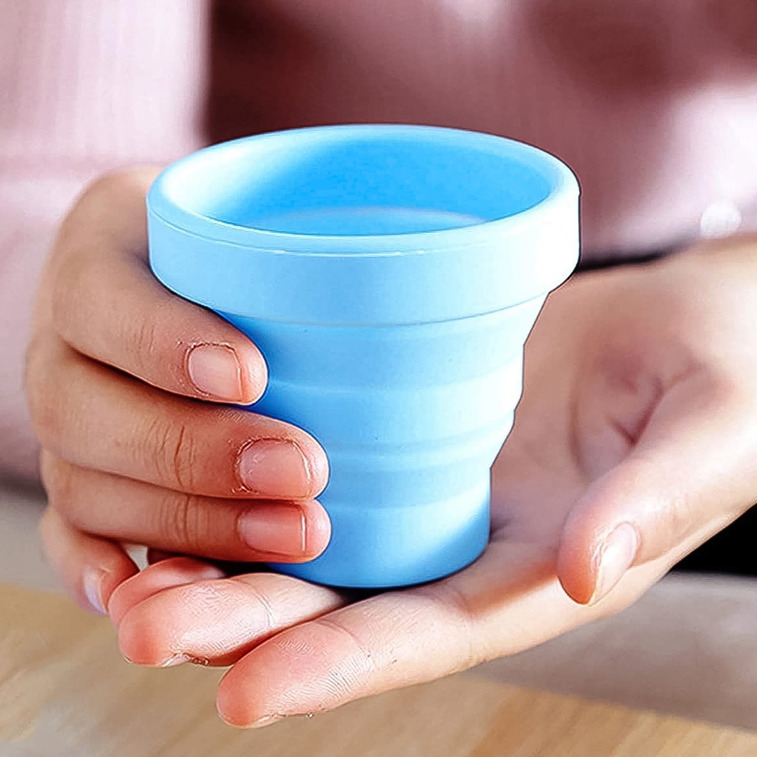 Round Silicone Foldable Glass – Lightweight Travel Mug Without Lid | BPA-Free & Collapsible (1 Pc)