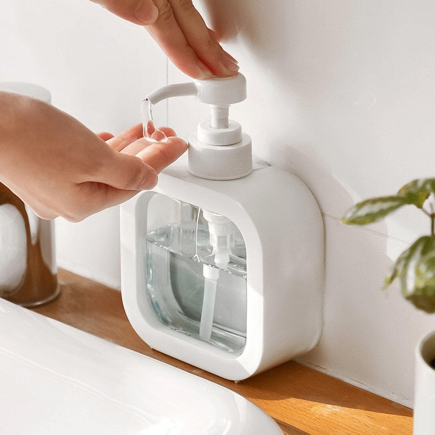 Snap Sink Dispenser Bottle Set – Refillable Pump Bottles for Soap, Lotion, Shampoo & Detergent (1 Pc, Clear Plastic)