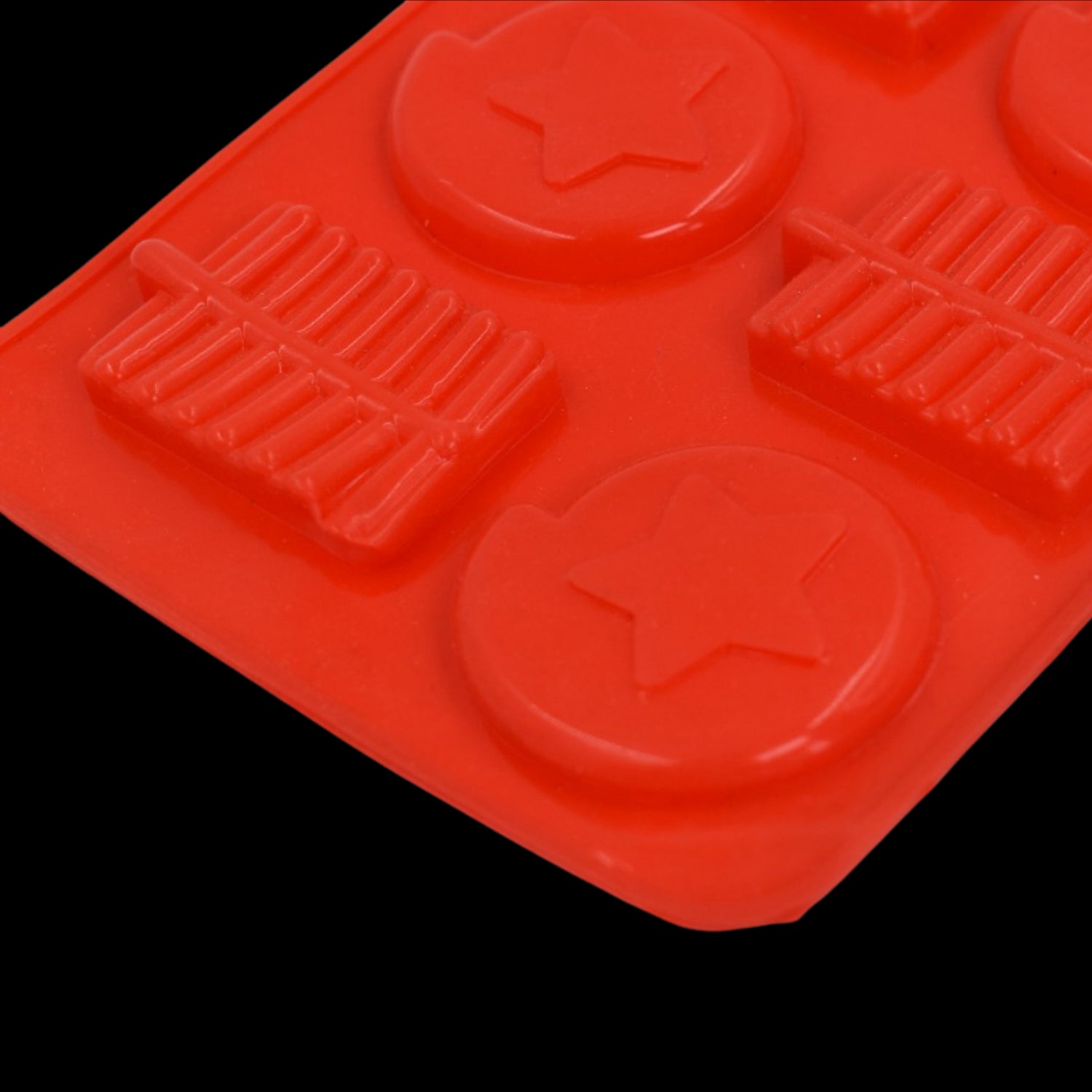6-Cavity Chocolate Mold Tray – Flexible Silicone Cake & Ice Cupcake Baking Mould | Easy-Release Non-Stick Design (1 Pc)