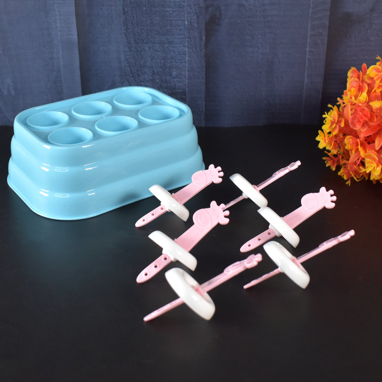 6-Cavity Giraffe Shape Ice Cream Mould – BPA-Free Plastic Popsicle Maker for Kids & Adults | DIY Frozen Treats (1 Pc)