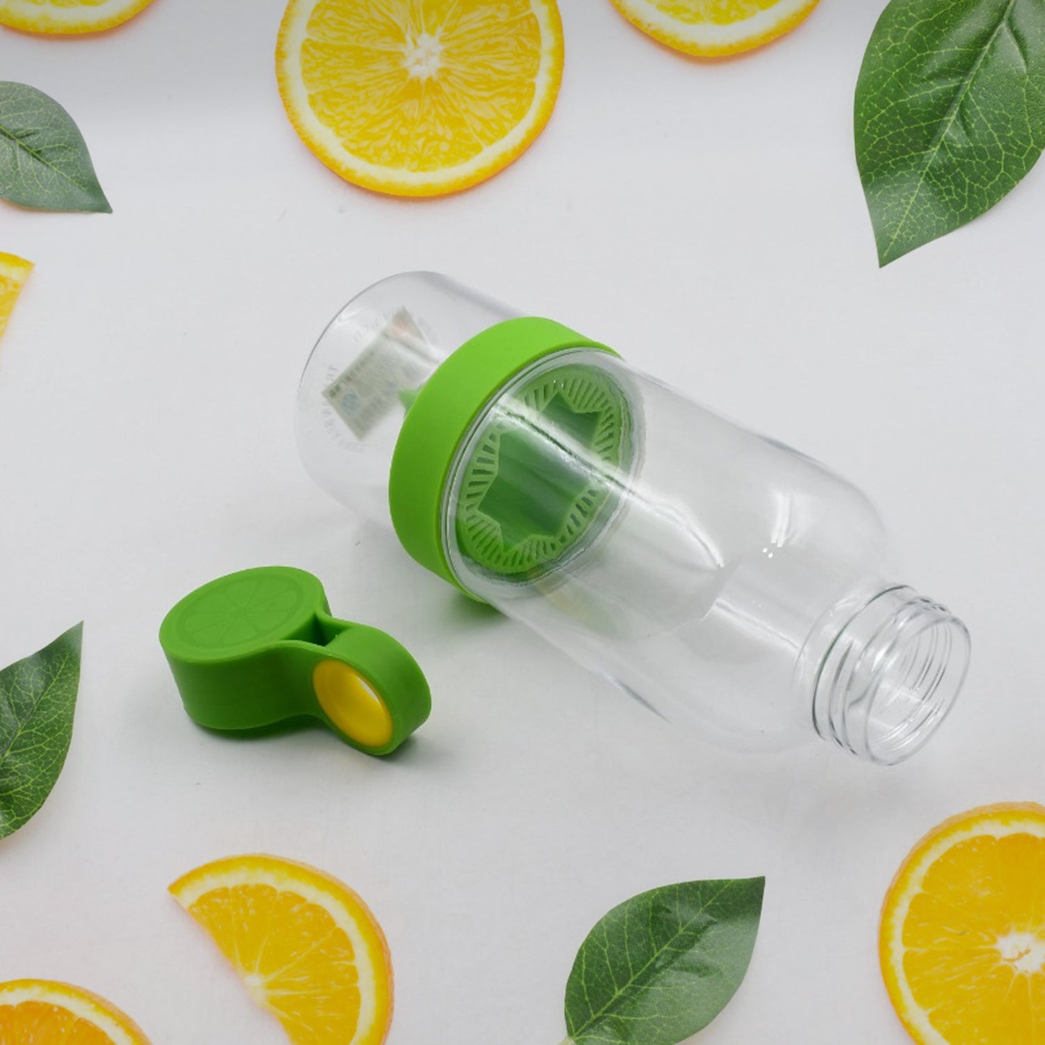 Citrus Zinger Water Bottle – Dual Juice Infuser for Kids & Sports